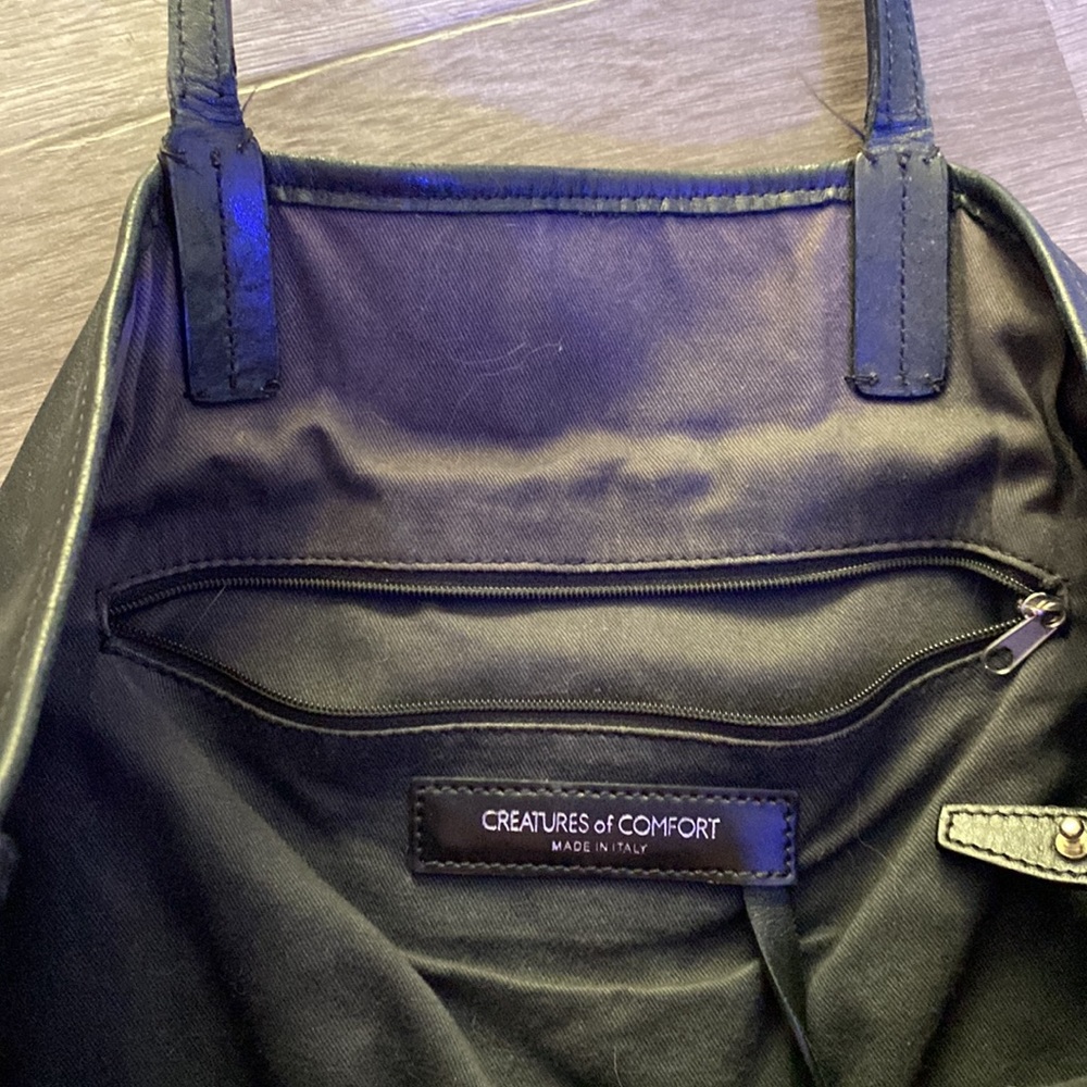 Black leather tote bag from Creatures Of Comfort - Picture 2 of 16
